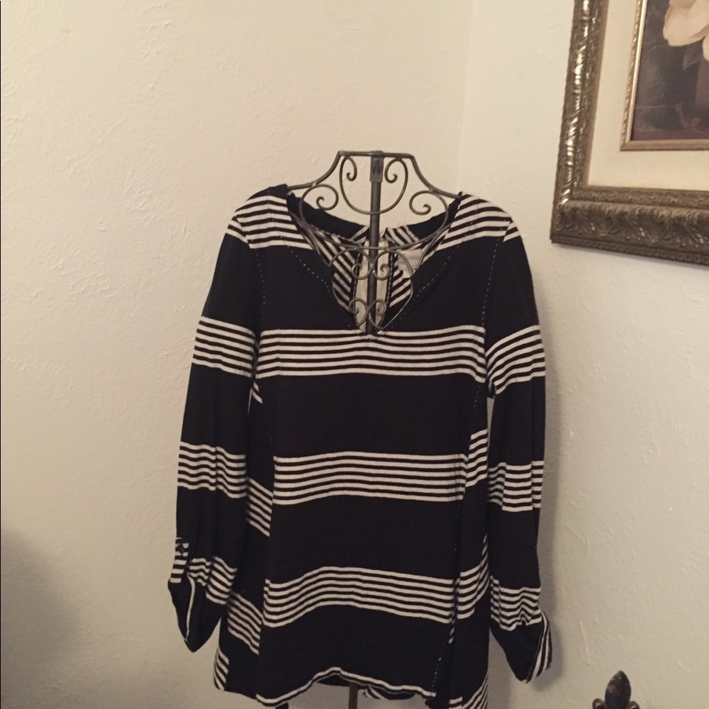 Anthropologie long sleeve shirt